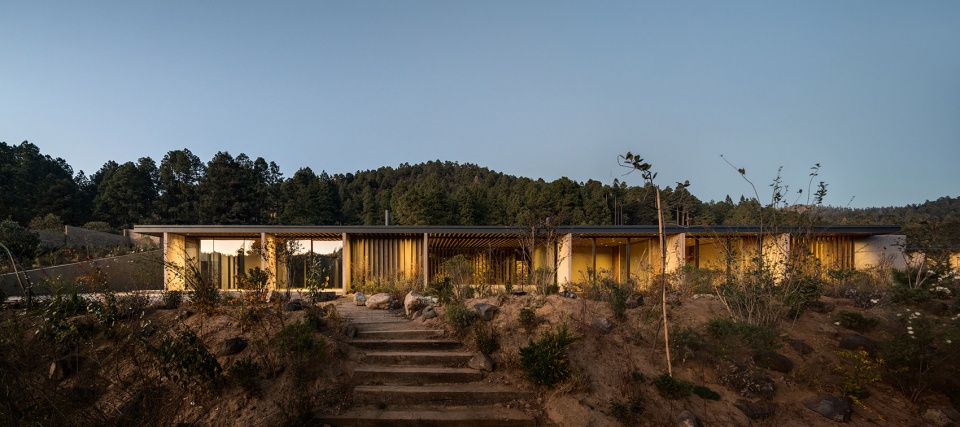 Hill House Manuel Cervantes Céspedes