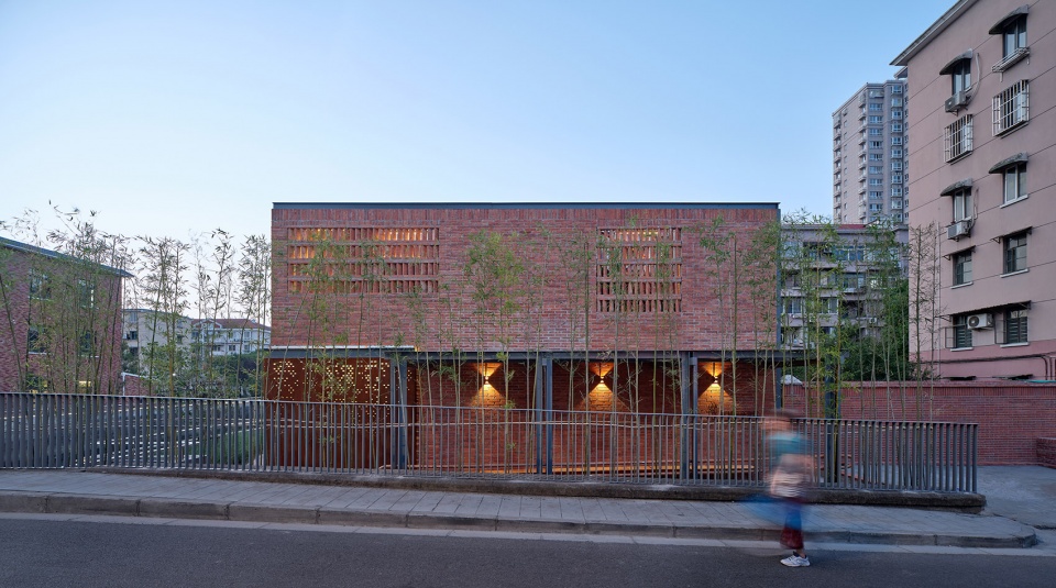 No 502 Binchuan Road Yuexiang Senile Canteen China by Oumoumou