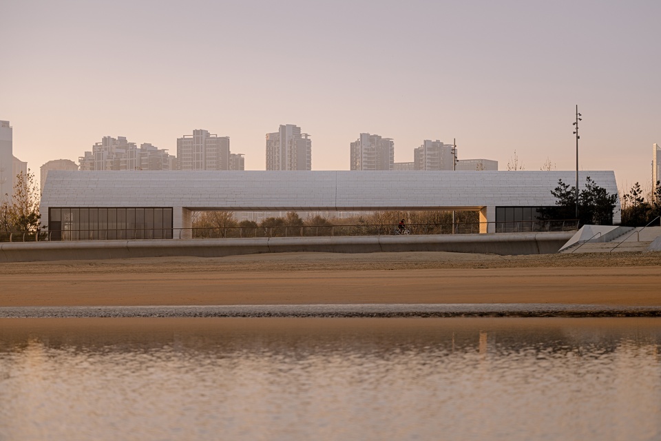 seashore linear house china by oikos 1