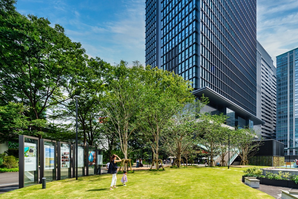 tokyo torch tokiwabashi tower by mitsubishi jisho sekkei inc