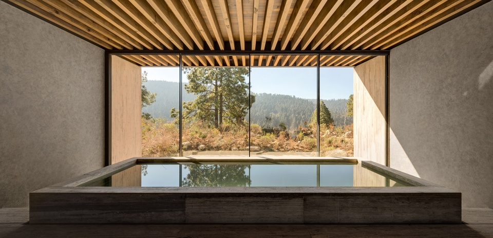 Hill House Manuel Cervantes Céspedes