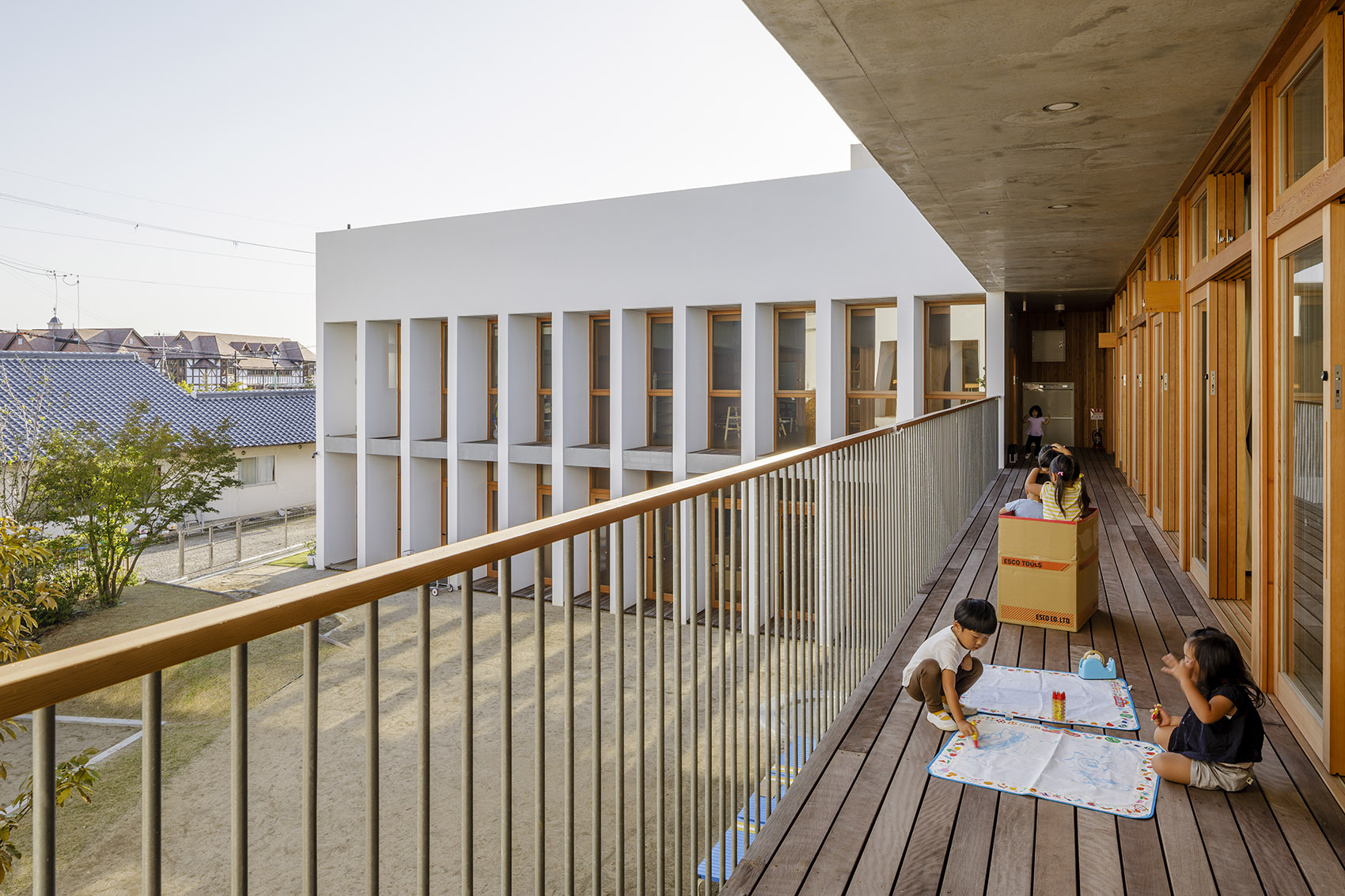 KARAZUKA BUKKOU NURSERY SCHOOL by NEW OFFICE