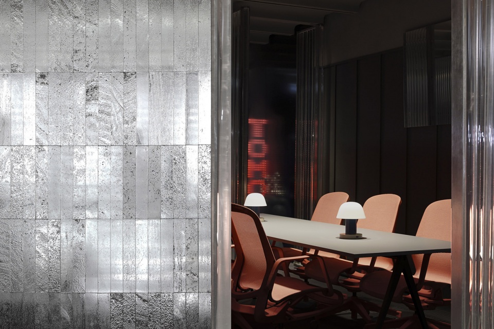 TOMO OFFICE China by TOMO INTERIOR DESIGN FIRM