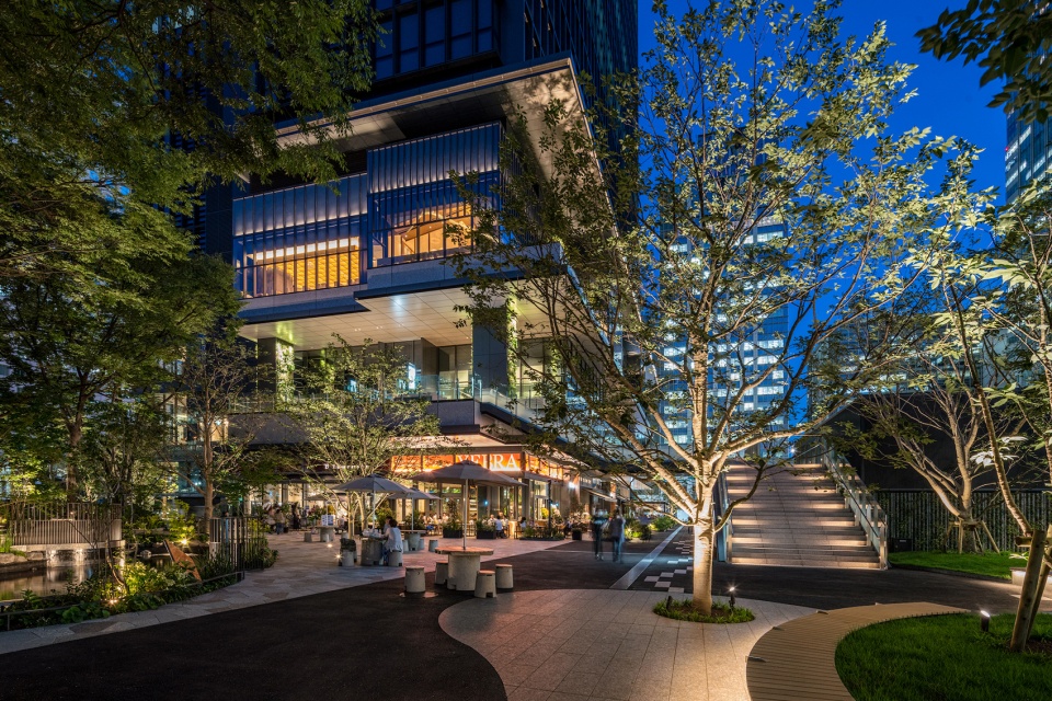 tokyo torch tokiwabashi tower by mitsubishi jisho sekkei inc