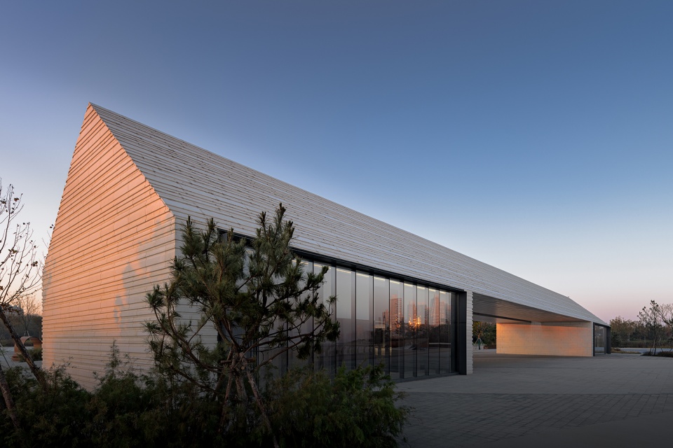 seashore linear house china by oikos 1