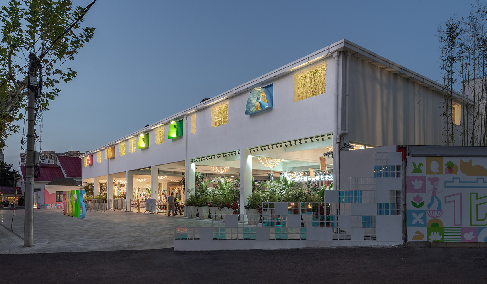 2021上海城市空间艺术季徐汇展区主入口暨展厅建筑改造凡度设计事务所