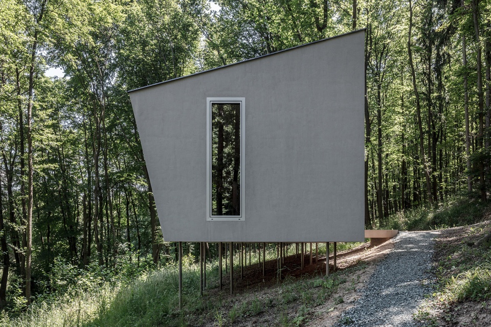 Cabin Moss by Beres Architects