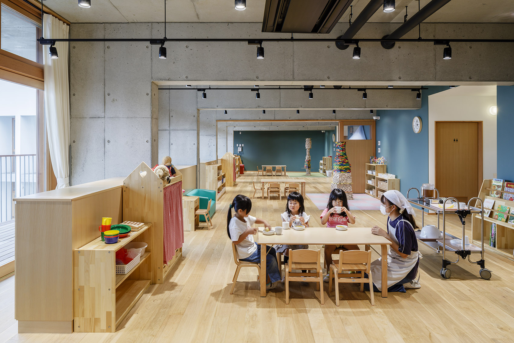 KARAZUKA BUKKOU NURSERY SCHOOL by NEW OFFICE
