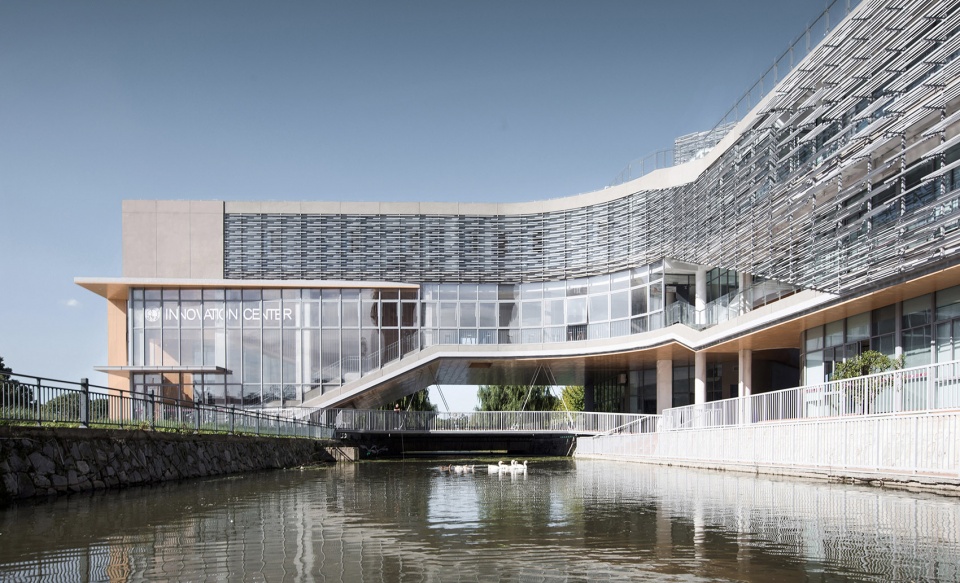 Bridge Learning Center Perform Design Studio