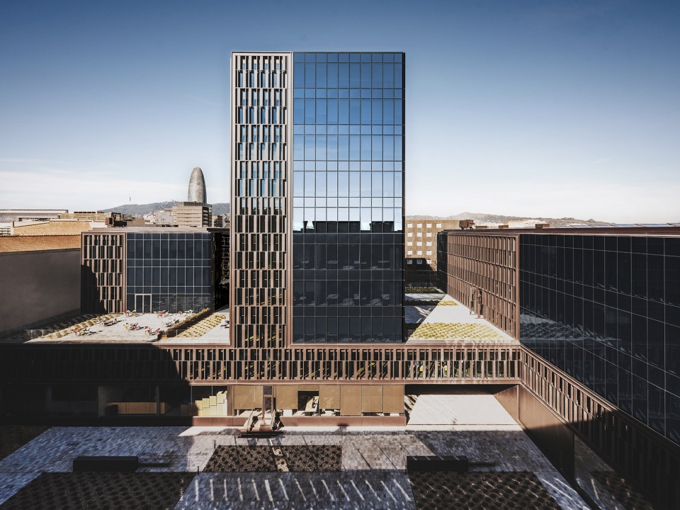 Platinum@BCN GCA Architects