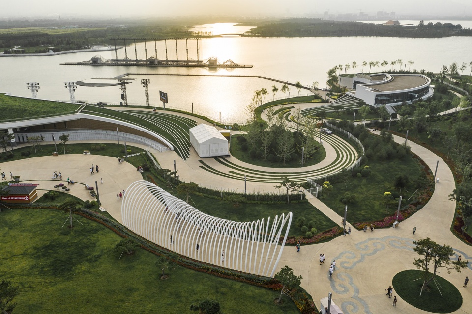 overall design of jinyang lake watershow theater by uj beijing landscape planning and design