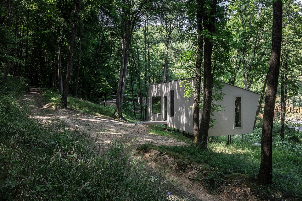 Cabin Moss by Beres Architects