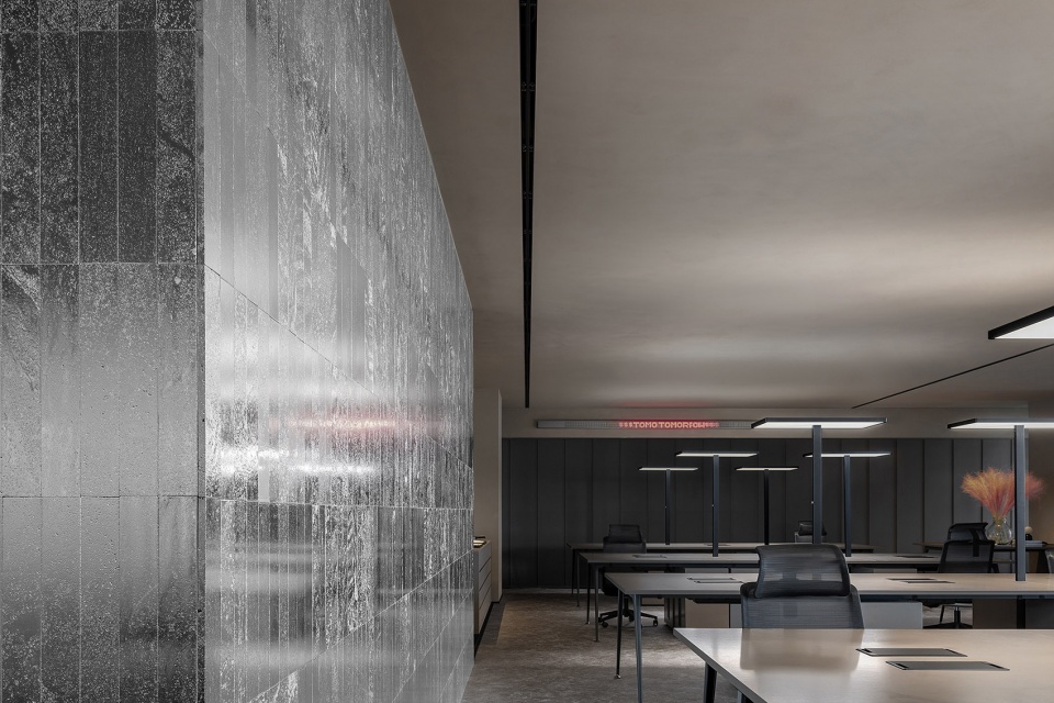 TOMO OFFICE China by TOMO INTERIOR DESIGN FIRM