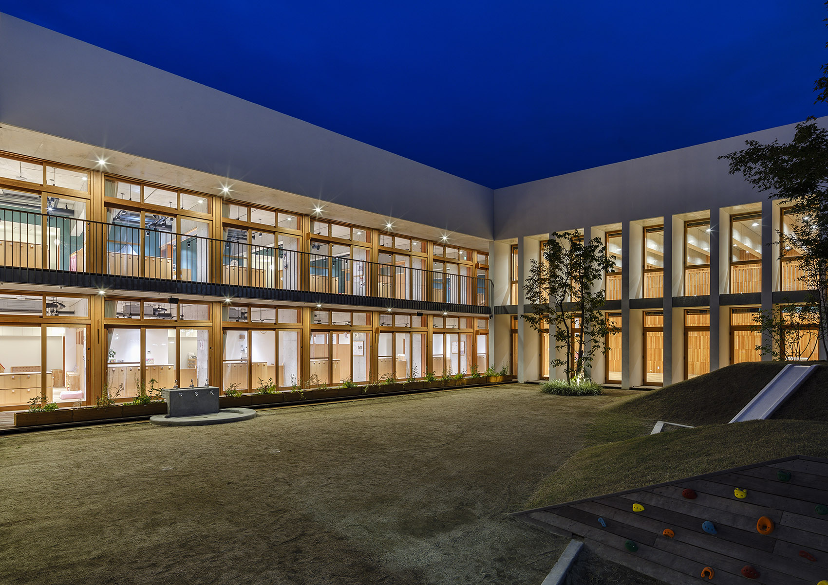 KARAZUKA BUKKOU NURSERY SCHOOL by NEW OFFICE