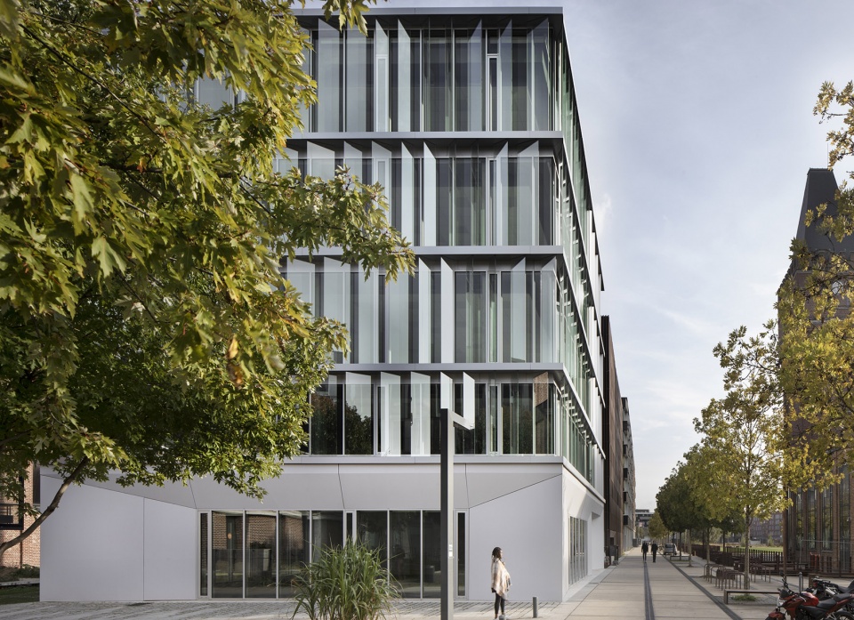 LUCIO by Barbarito Bancel Architectes
