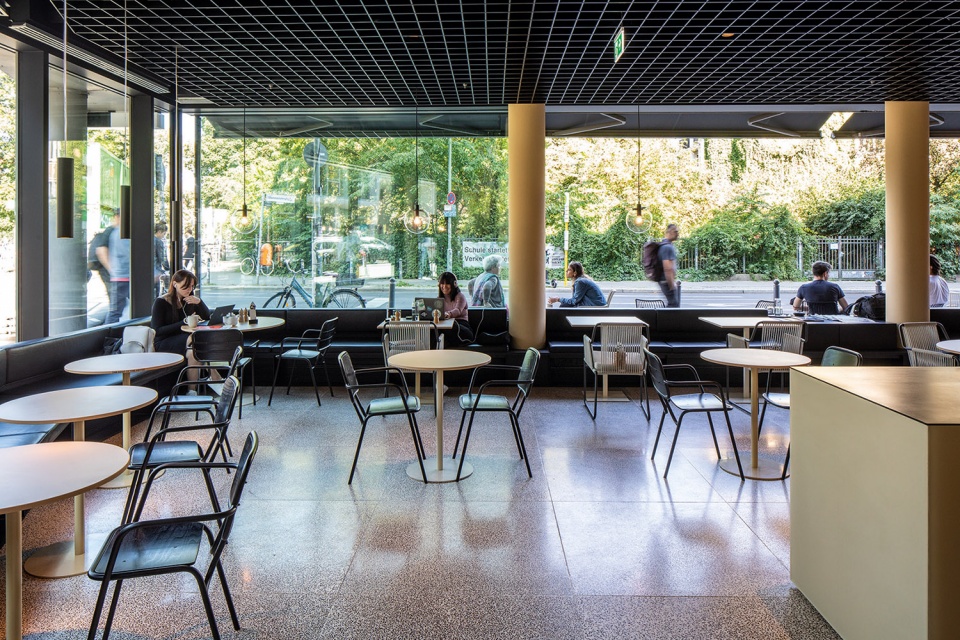 Cafe Camaleon by GRAS Reynes Arquitectos MVRDV Laura V Rave 1