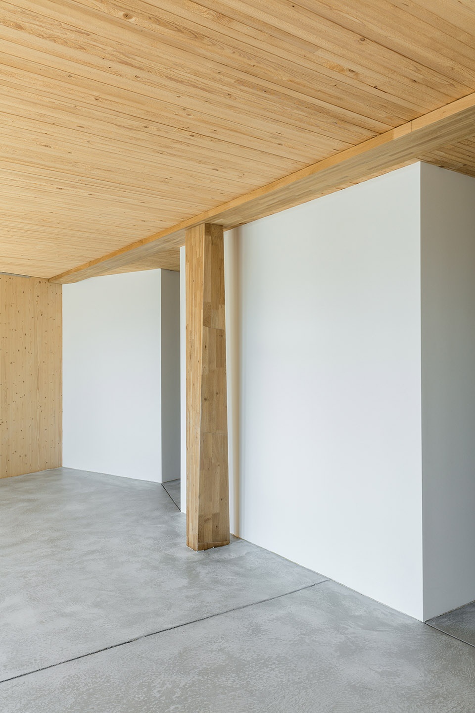 WEGGISHOF by HHF