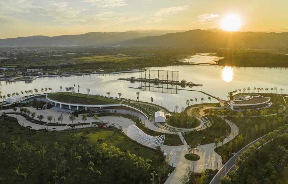 overall design of jinyang lake watershow theater by uj beijing landscape planning and design