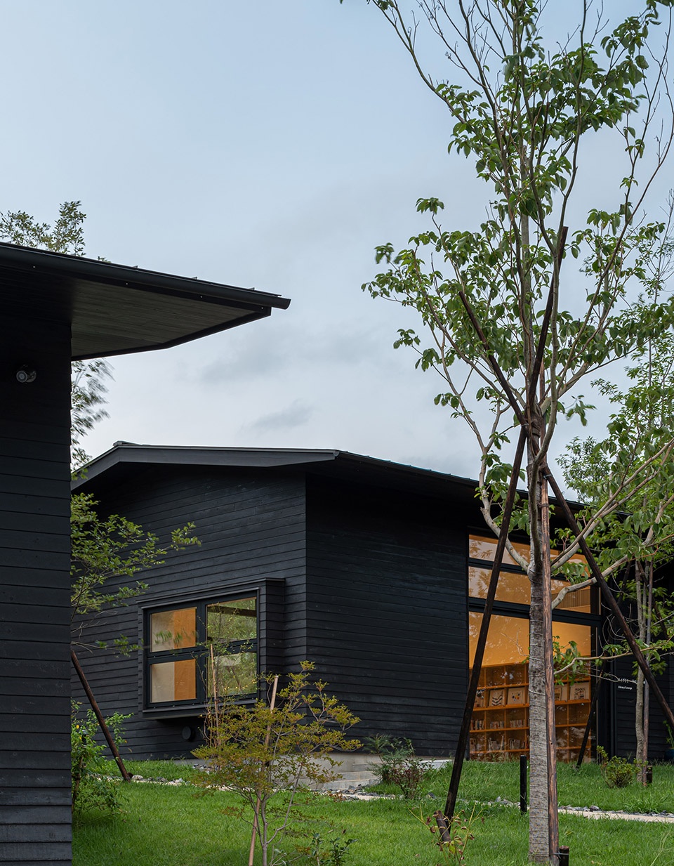 Machida Shikisai no Mori by N YAMADA ARCHITECT associates Studio terra