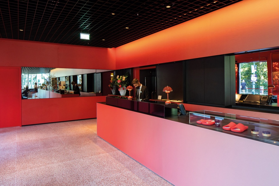 Cafe Camaleon by GRAS Reynes Arquitectos MVRDV Laura V Rave 1