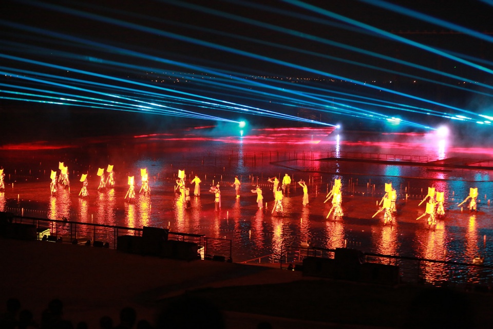 overall design of jinyang lake watershow theater by uj beijing landscape planning and design