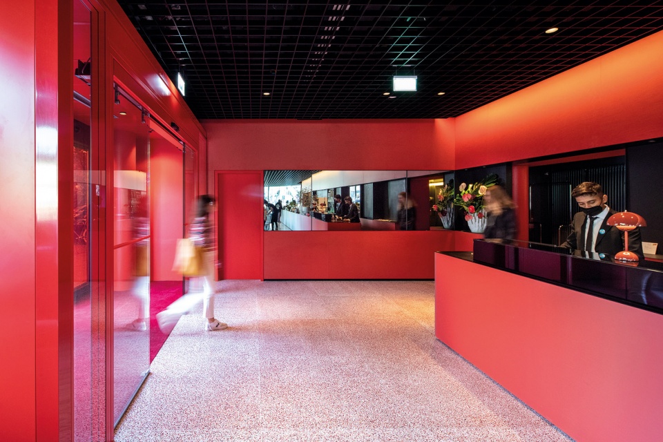 Cafe Camaleon by GRAS Reynes Arquitectos MVRDV Laura V Rave 1