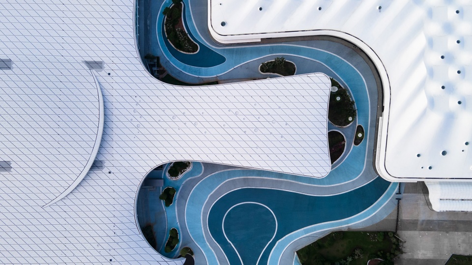 hainan international conventionand exhibition center phase ii china by hl and ptad