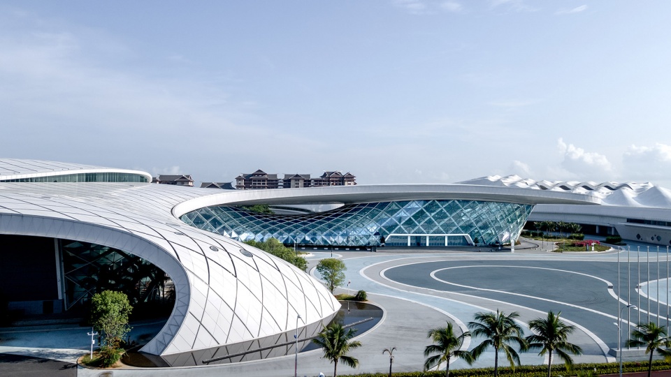 hainan international conventionand exhibition center phase ii china by hl and ptad