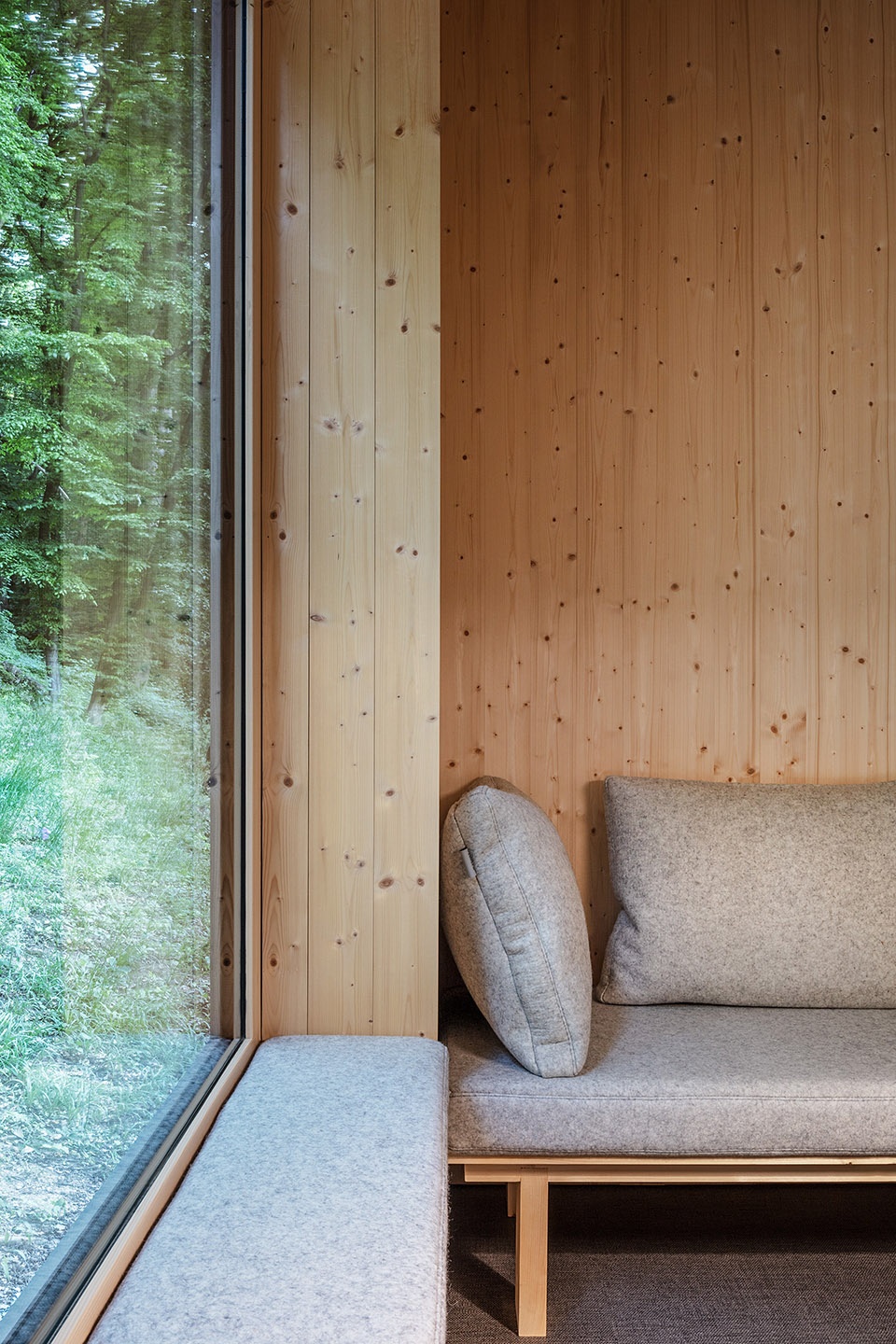 Cabin Moss by Beres Architects
