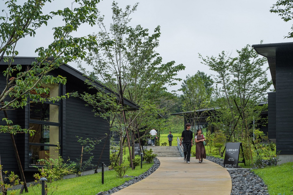 Machida Shikisai no Mori by N YAMADA ARCHITECT associates Studio terra