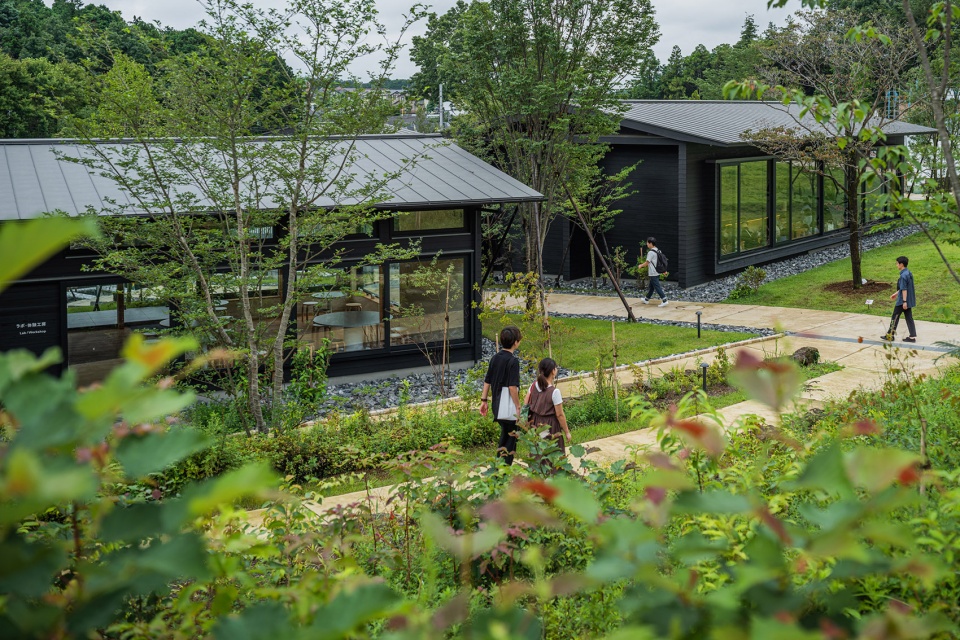 Machida Shikisai no Mori by N YAMADA ARCHITECT associates Studio terra