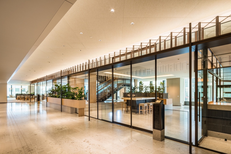 tokyo torch tokiwabashi tower by mitsubishi jisho sekkei inc