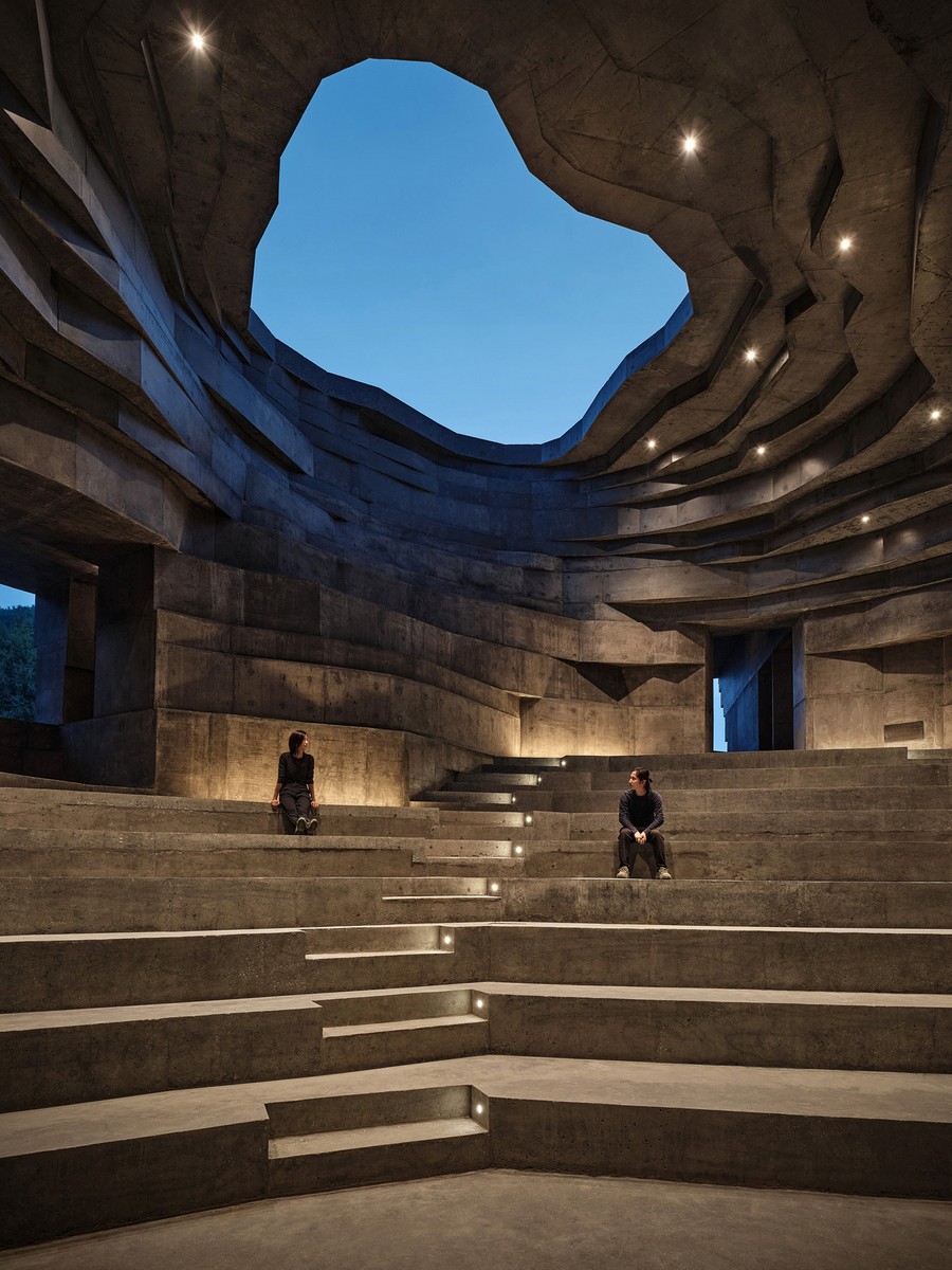 MONOLITHIC CONCERT HALL OPEN ARCHITECTURE