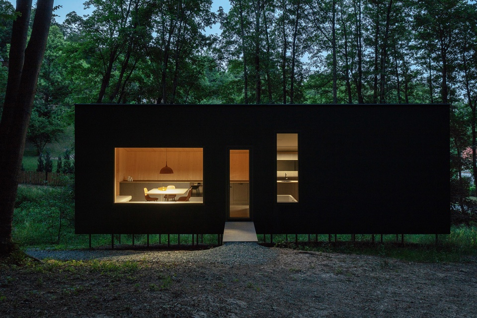 Cabin Moss by Beres Architects