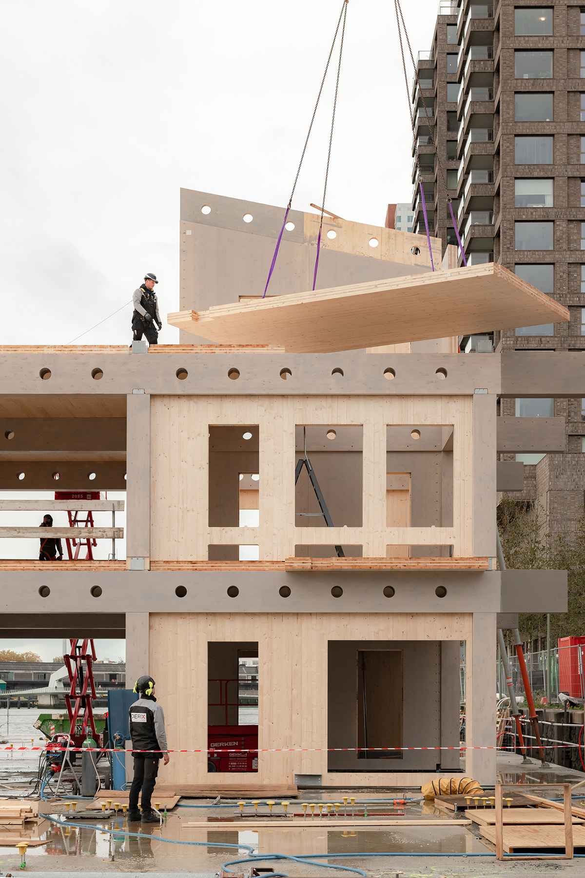 Floating Office Rotterdam (FOR) by Powerhouse Company 谷德设计网