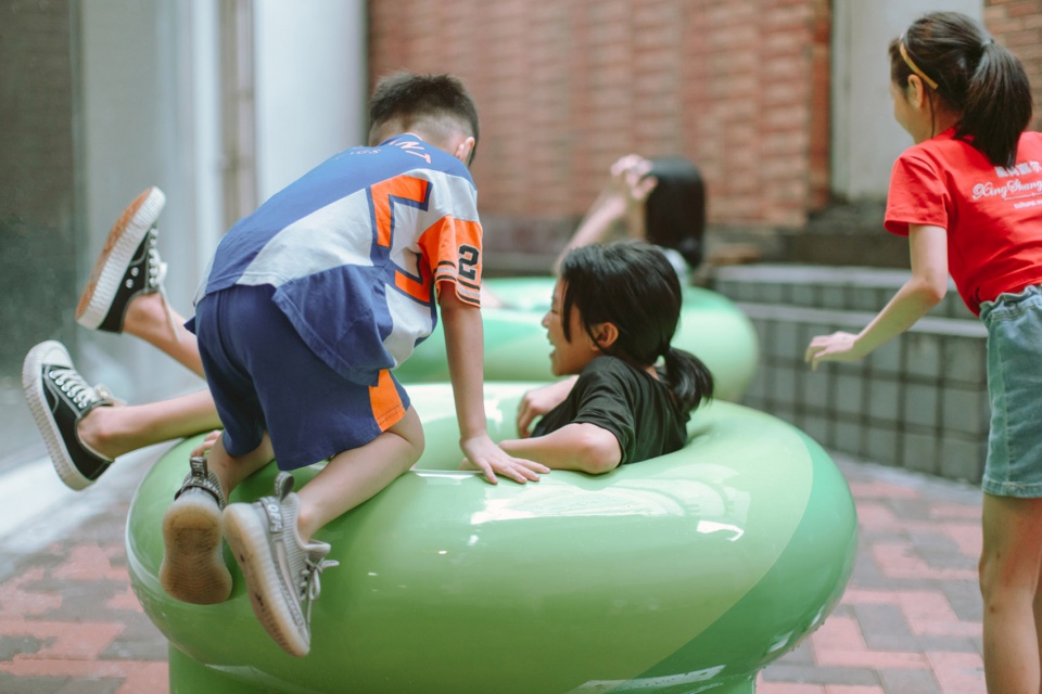 Sculptural Benches in Yutian Urban Village 11ARCHITECTURE