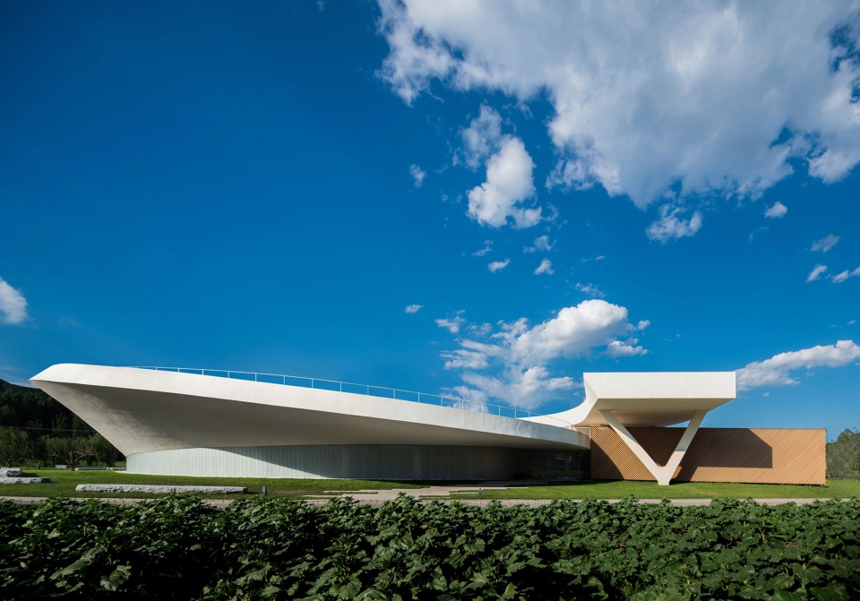 Tiangang Art Center SYN Architects