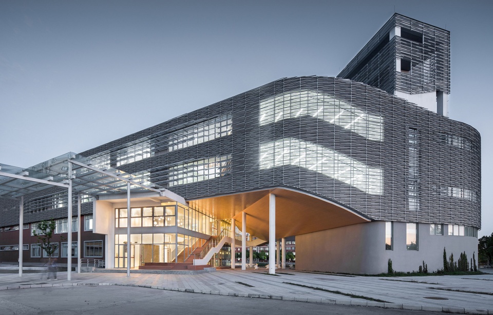 Bridge Learning Center Perform Design Studio