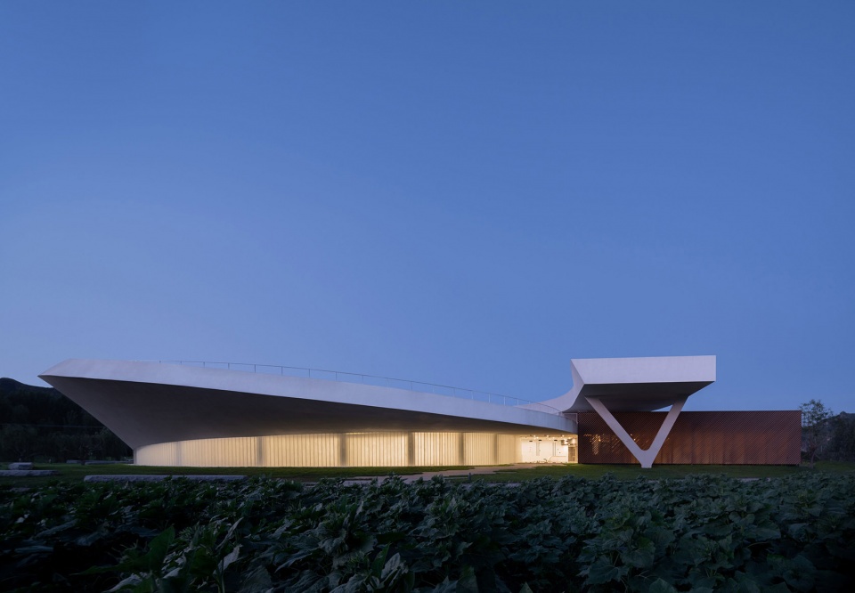 Tiangang Art Center SYN Architects