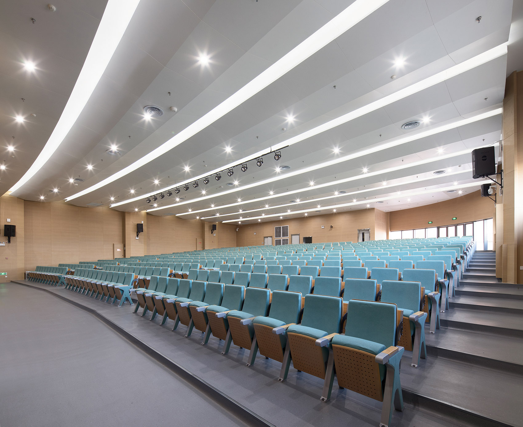 tongling xihu new district middle school and primary school anhui china by horizon design