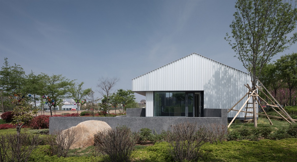 auxiliary building renovation along zhu river china by xband craftwerk