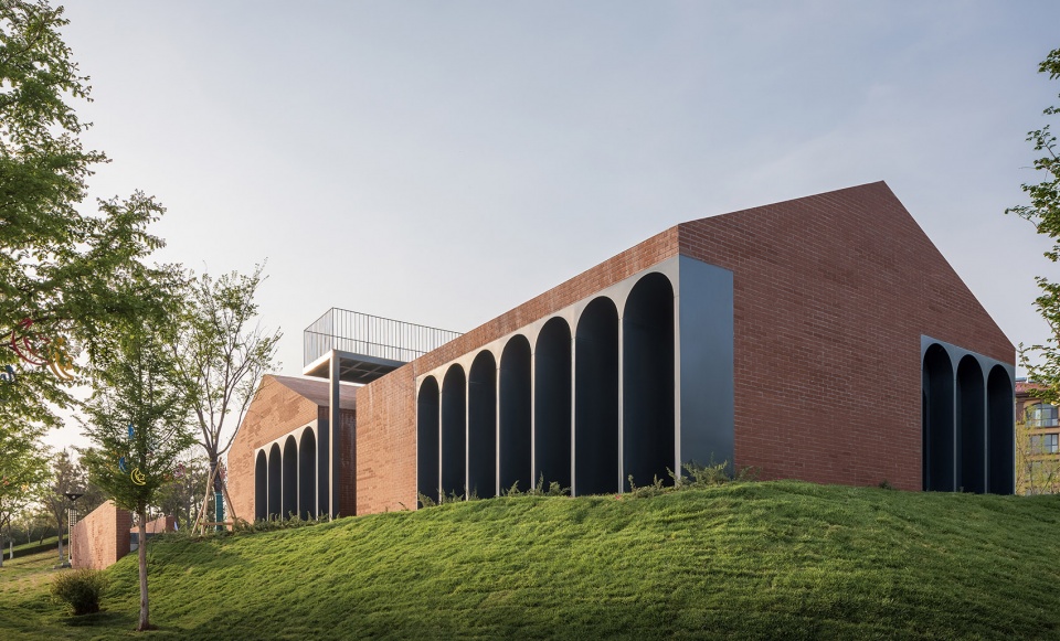 auxiliary building renovation along zhu river china by xband craftwerk