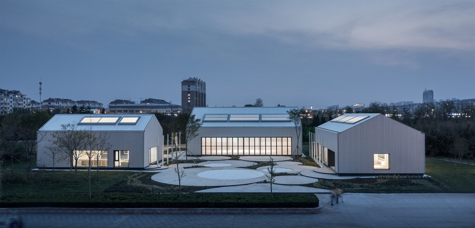 auxiliary building renovation along zhu river china by xband craftwerk