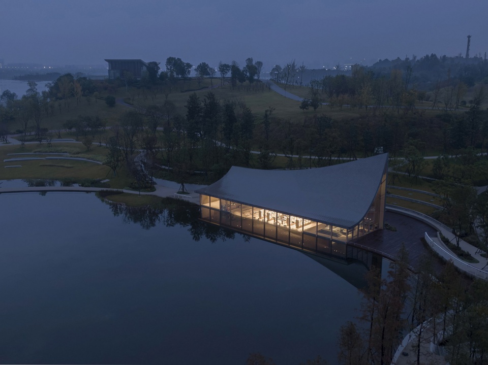 chengdu xinglong lake citic bookstore china by muda architects