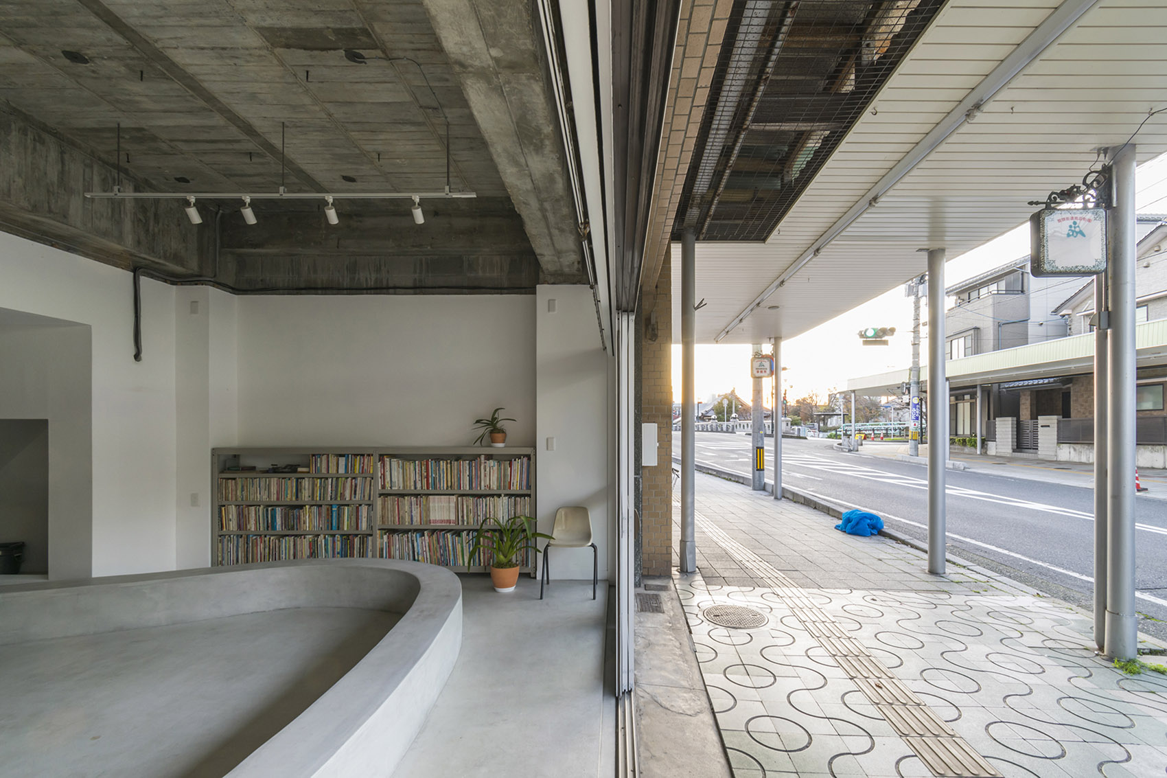 house with a small library japan by hiroshi kinoshita and associates