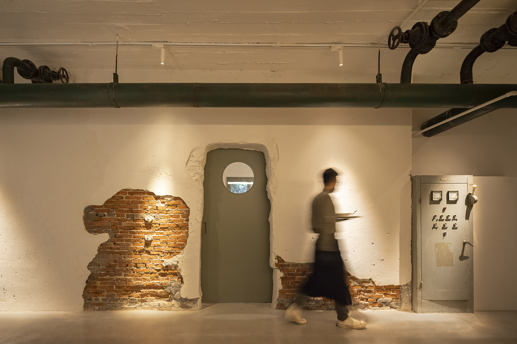 Metoo Cafe IDEAL 166 Store China by Hangzhou Guantang Interior Design