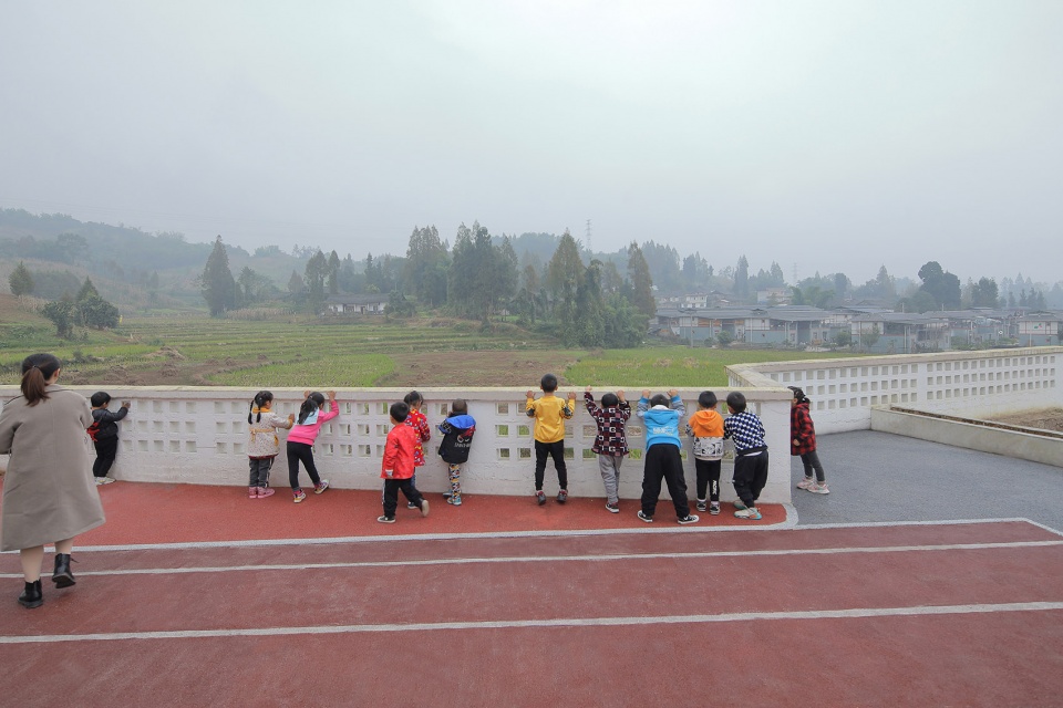 daping village kindergarten china by atelier y