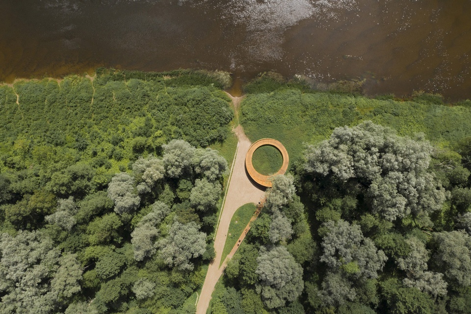 gooood archive paths deep into landscape