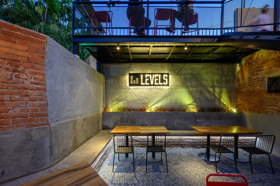 levels bar by muro arquitectos