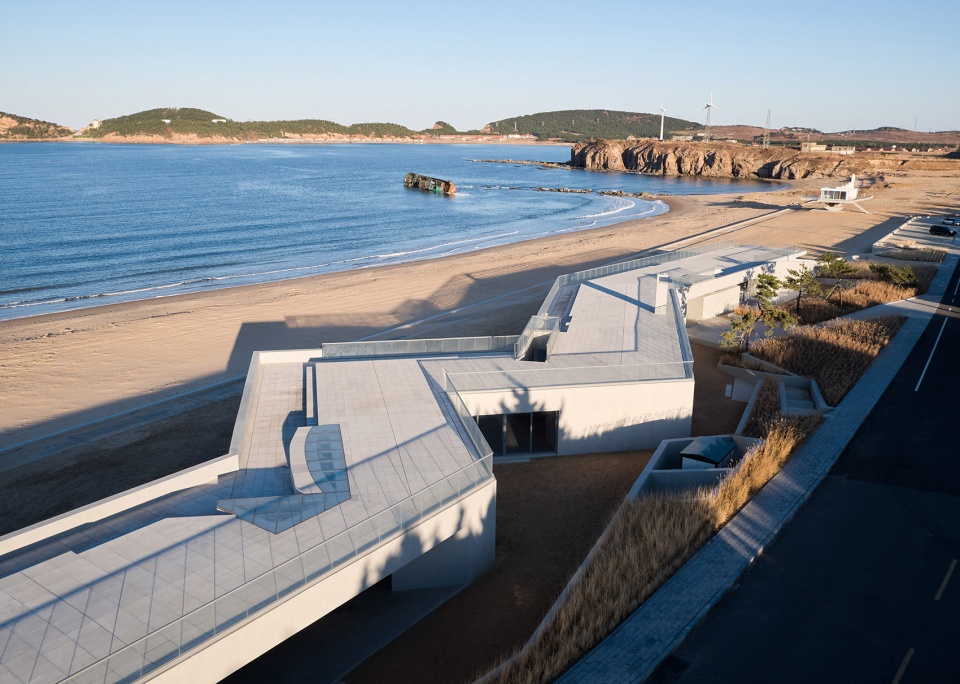 seaside zigzag building china by tao